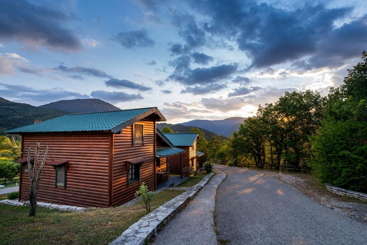 Chalet Likouresi Village Karpeníszi Kültér fotó